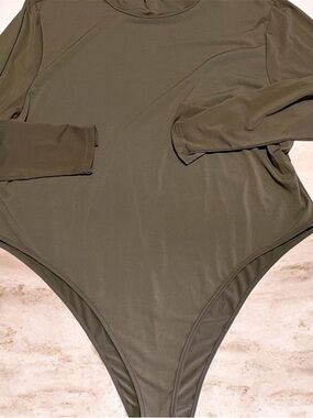 SHEIN Curve Brown Stretch Bodysuit Size 5XL (20) EUC